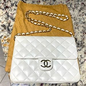 Vintage white quilted Chanel purse